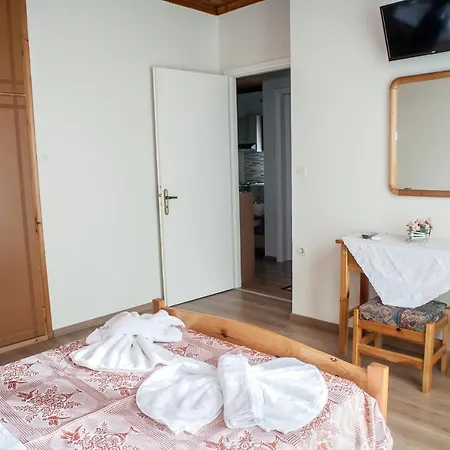 Casa Serena Apartment Asprogerakata